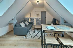Appartements Les Apparts du Pont Vert - lit double - WiFi - tout inclus - 8 : photos des chambres