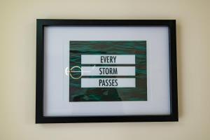 Luxury 5BDR with City Access, Free Parking and Wi-Fi