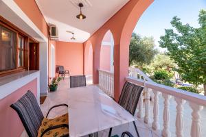 Two-Bedroom Apartment room in Arazzo Holiday Villa