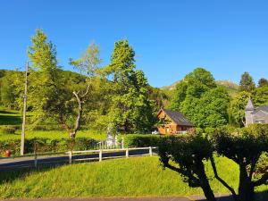 Appartements La Pause Bourboulienne Appartement RDC avec balcon : photos des chambres