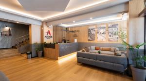 Avenue Hotel