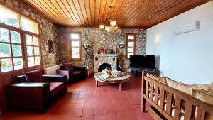 Villa with sea views in Faralya