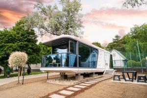 Kapsulové ubytovanie Resort AQUA MARIA