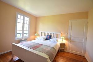 Hossegor Charmante villa avec piscine, jardin et dépendance pour 15 personnes.