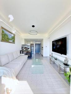 Mariahs lovely homes