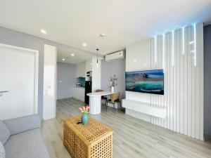 Luxury Apt Marina Suites - Ocean View
