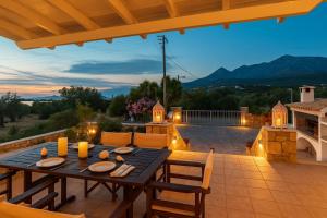 Manis Aura Seaside-Spacious Summer Retreat