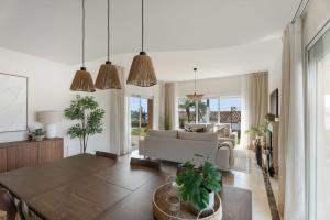 Villa with Private Pool Sea Views & Peaceful Surroundings in Mijas