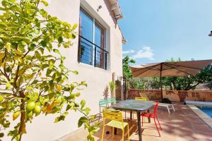 Appartements Large quiet house with pool : photos des chambres
