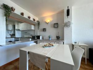 Apartment in Pineda de Mar by the Beach
