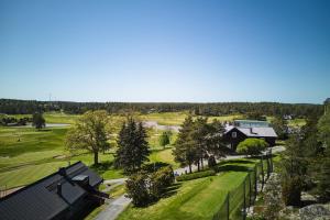 Platinum Swing - Spacious 4BR Villa with Panorama Views next to Kultaranta Resort