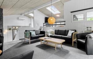 Awesome Home In Glesborg With Sauna