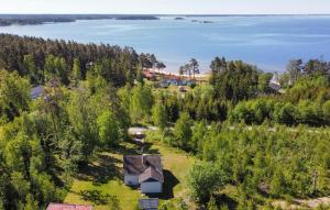 Amazing Home In Söne With Wifi