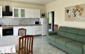 1 Bedroom Awesome Apartment In Icici