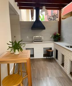 Adorável Casa em Cond. de frente para a Praia Rasa