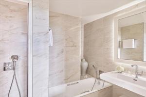 Hotels Hotel Barriere L'Hermitage : photos des chambres