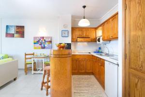 Sea & Pool view apt in Costa Adeje