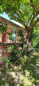 Abrivado Aimargues en petite camargue, parking intérieur, wifi, jardin