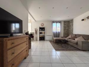 Maisons de vacances Jolie Colombe, maison 3 ch 2 sdb beau jardin terrasse amenagee a 15 mn a pied de la mer et centre Port en Bessin proche Omaha Beach et Bayeux : photos des chambres