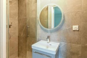 Appartements Studio lumineux a deux pas des commerces- Asnieres : Studio