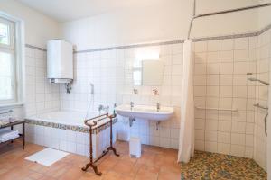 Charmante Wohnung im historischen Forsthaus Elisenhof nahe Koblenz