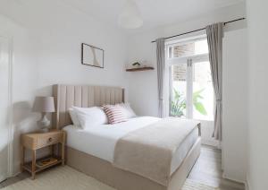 Brook Green stylish 2 bed