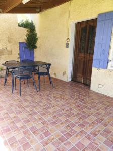 Maisons de vacances Les petits volets bleus : photos des chambres