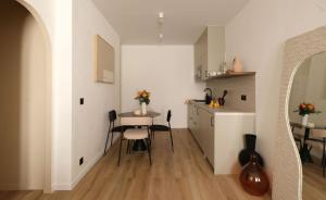 Exceptional facing Palais Cannes1