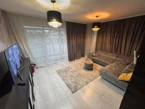 0112 Conest Grand Residence