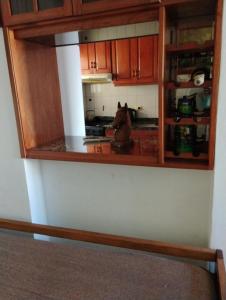 departamento de excelente ubicación, cochera , aire acondicionado