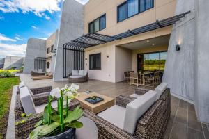 3 Bedrooms Stylish Townhouse Near Disney