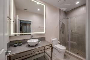 Elegant Luxury Townhouse Near Disney Parks