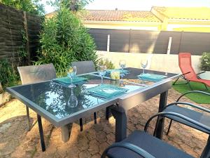 Appartements L-Harmonie a 2 pas de la plage - 2 chambres - Terrasse : photos des chambres