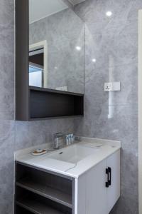 Dreams in Sunshine Alba by YourHost 1 bedNairobi