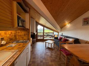 Studio cabine Les Saisies - 4 pers, balcon sud, vue montagne - FR-1-293-117