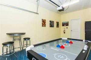 1592 TE - Elegant 5BR Home Private Pool in Champions Gate Resort