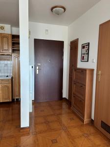 SOPOT CENTRUM, apartament w Dolinie Gołębiewskiej +hala garażowa
