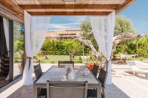 Le Giarre - Villa Con Piscina