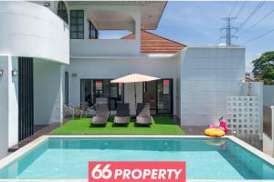 9 Room Huge Pool Villa near Central Festival