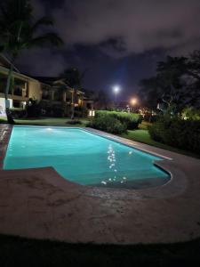 Luxury apto 3 rooms+pool+ campo de golf. Cocotal