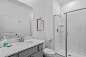 Adorable 4BR home, Cute Mickey Tangled Rooms