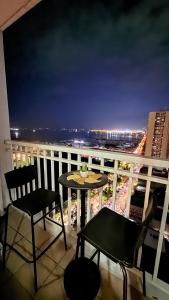 2 BR SMDC Breeze Residences