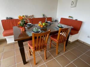 Villa Casa Karoline with a sunny terrace, heated pool, comfort and privacy in a quiet neighborhood