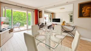 Comfortable and fully equiped two bedroom apartment