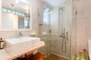 Charming Yellow Studio in Albufeira