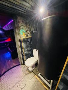 Campings Magnifique bus insolite avec jacuzzi : photos des chambres