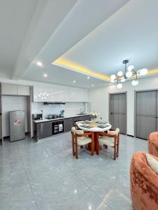 Vanessa Elegant Homes