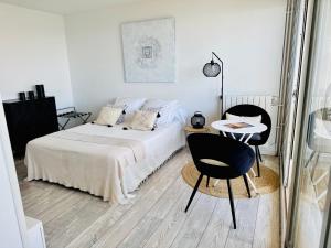 Charmant studio avec terrasse vue mer à 50 m