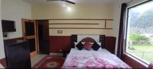 Hotel Thakur Villa by JK Adventures