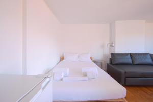 Alfama Historial I River View by Homing